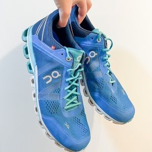 On Running Cloud Shoes Blue